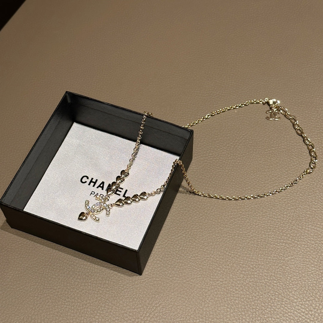 Metal small love necklace XC0823101704