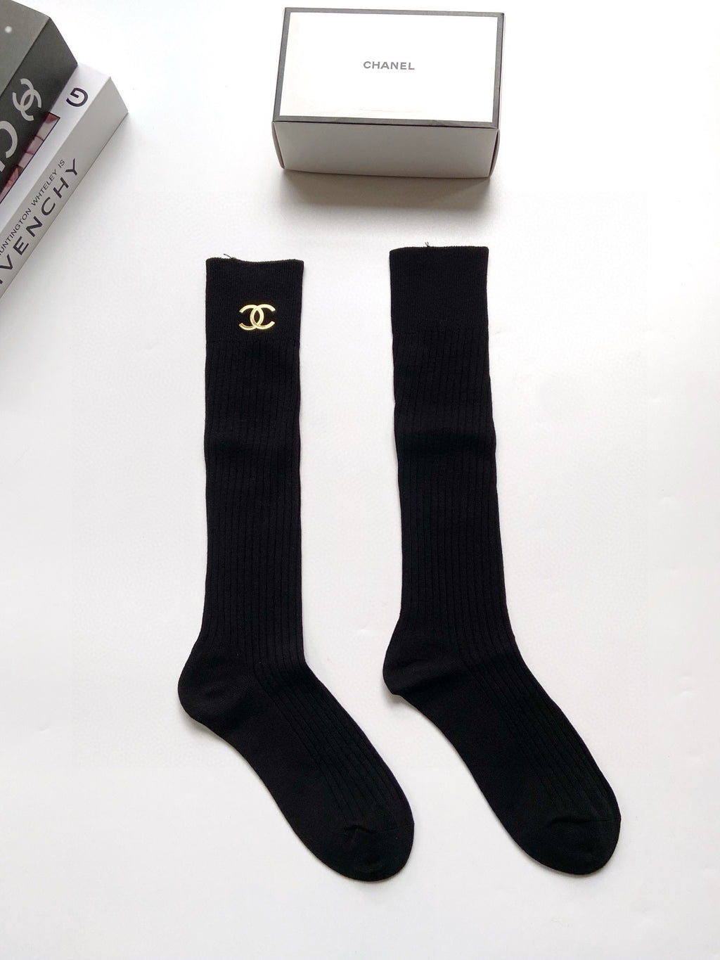 Classic double C letter logo pure cotton stockings calf socks 0724050906