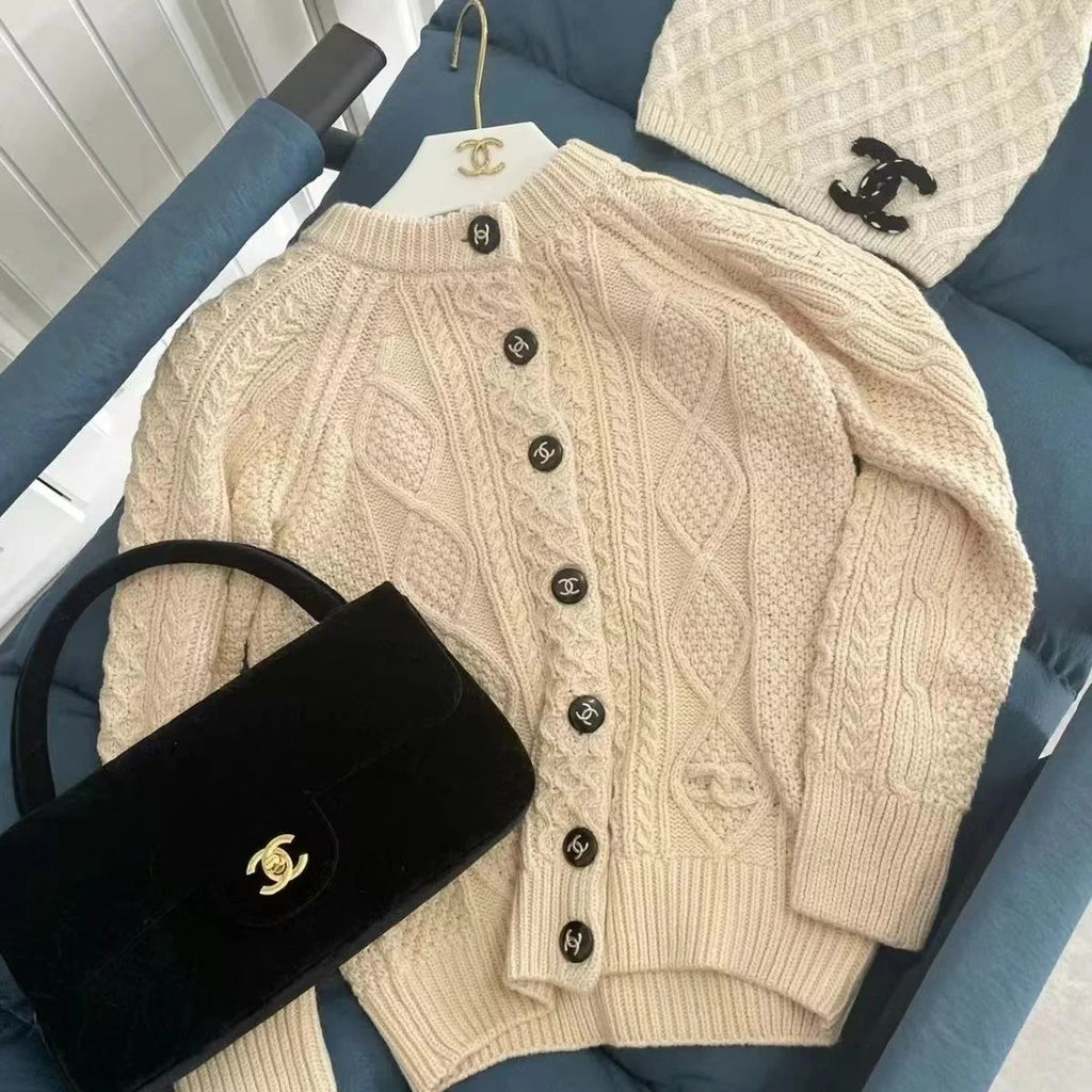 New Round Neck Thickened Loose Knitted Cardigan Top 1024111101