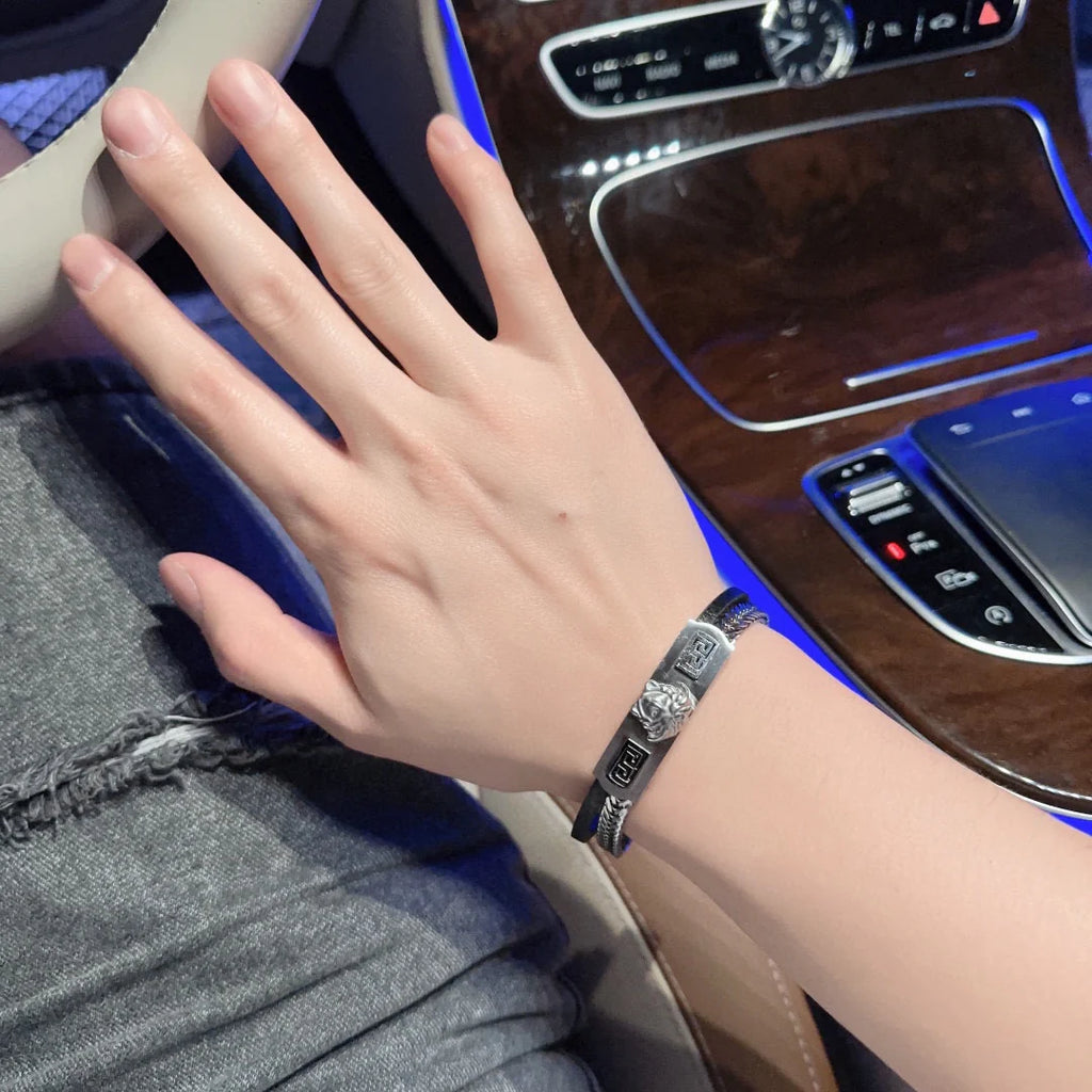 High quality trendy new style cowhide rope bracelet 1024040120