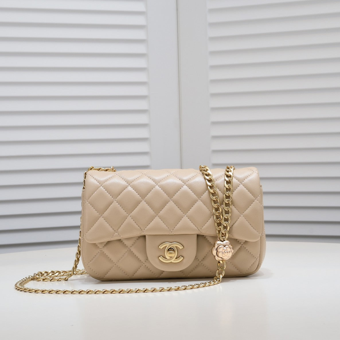 trendy camellia bag XC0823080404