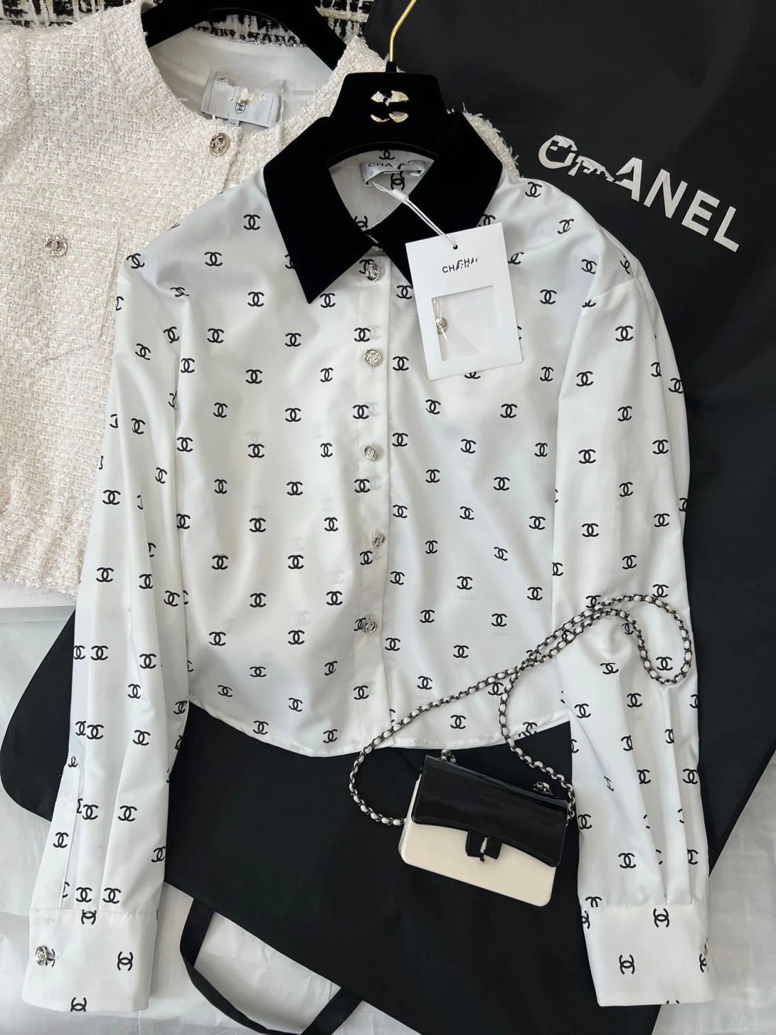 Retro Temperament Lapel New Versatile Polka Dot Long Sleeve Shirt 1024041622