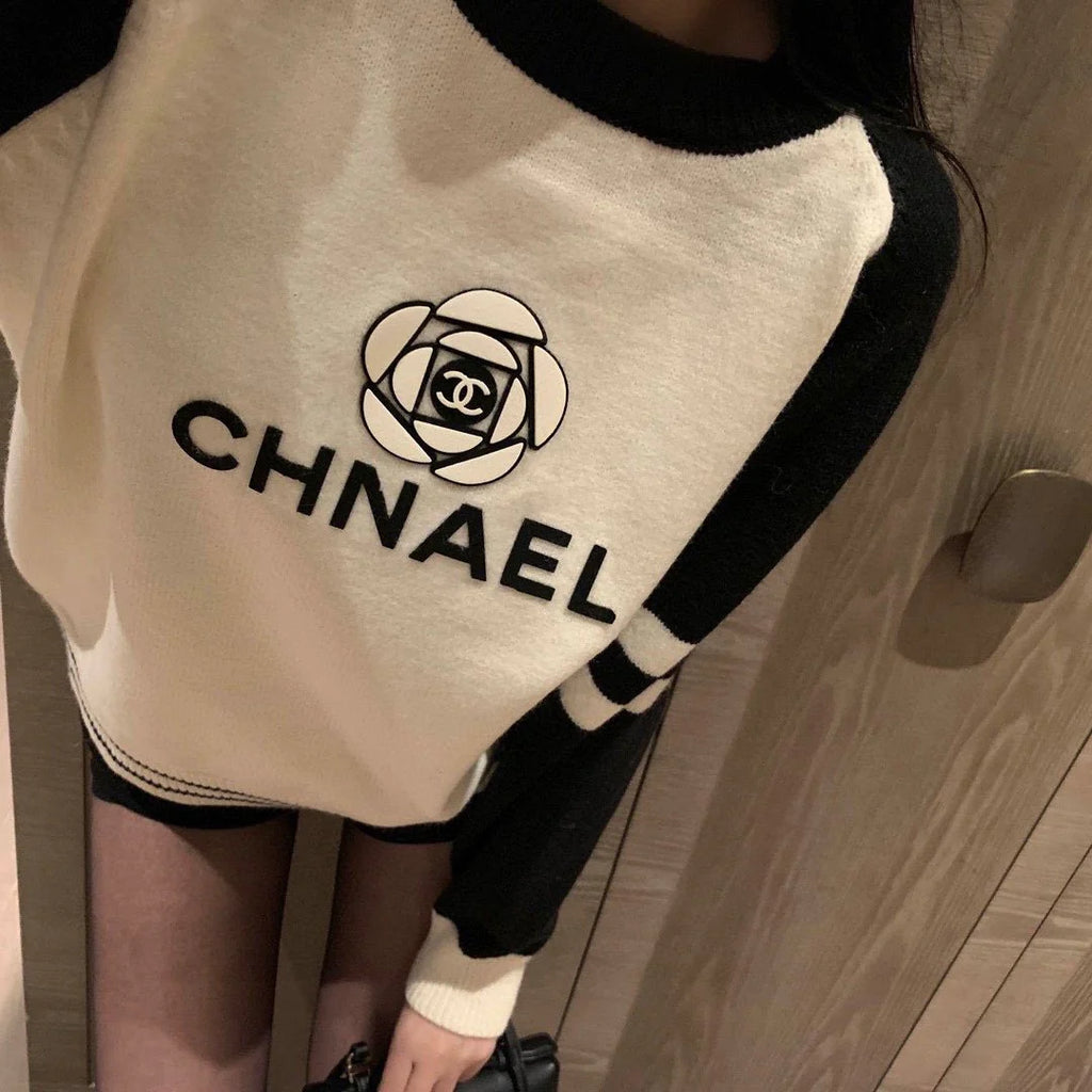 Fashion Camellia Sweater 0724012302