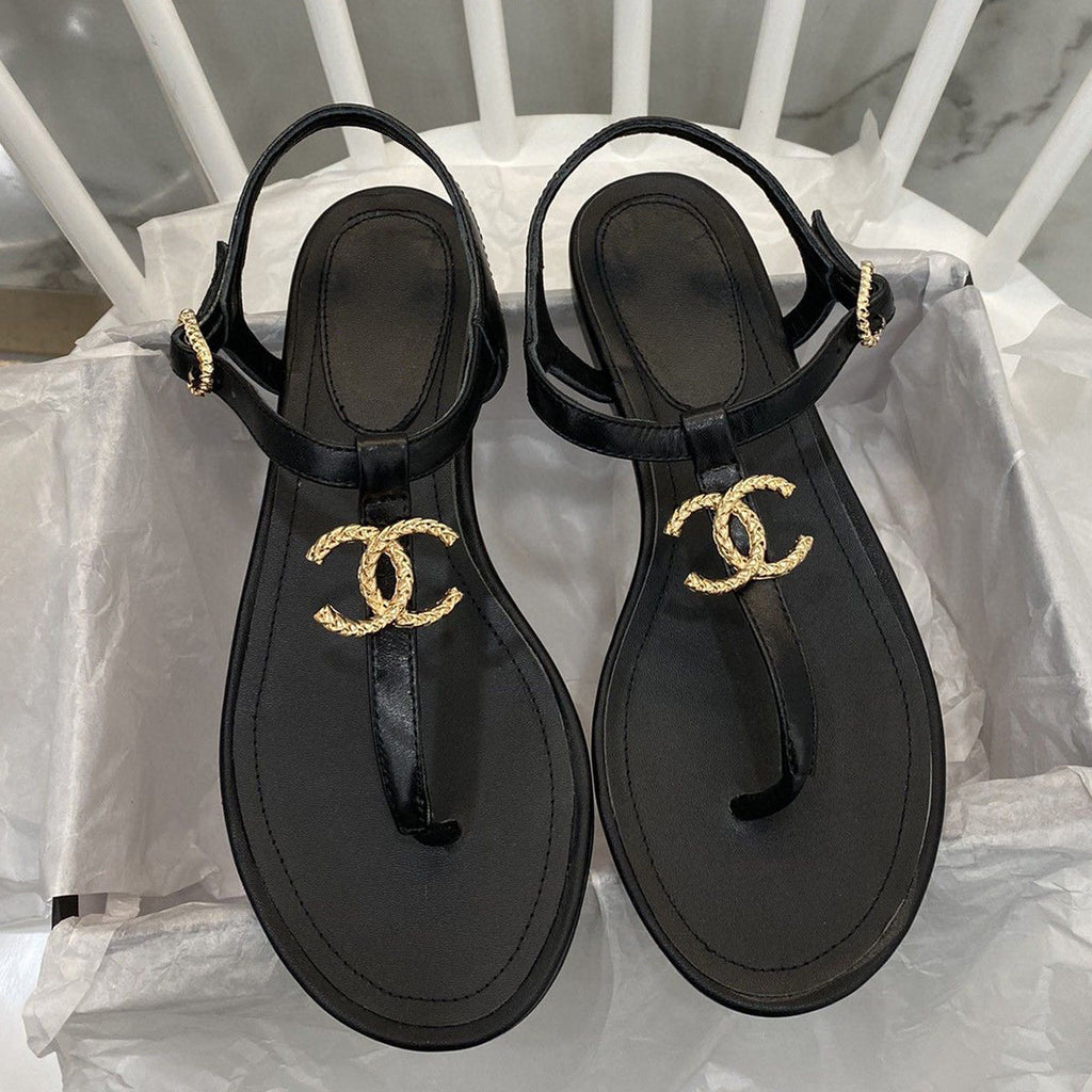 New stylish and minimalist sandals PD10041012