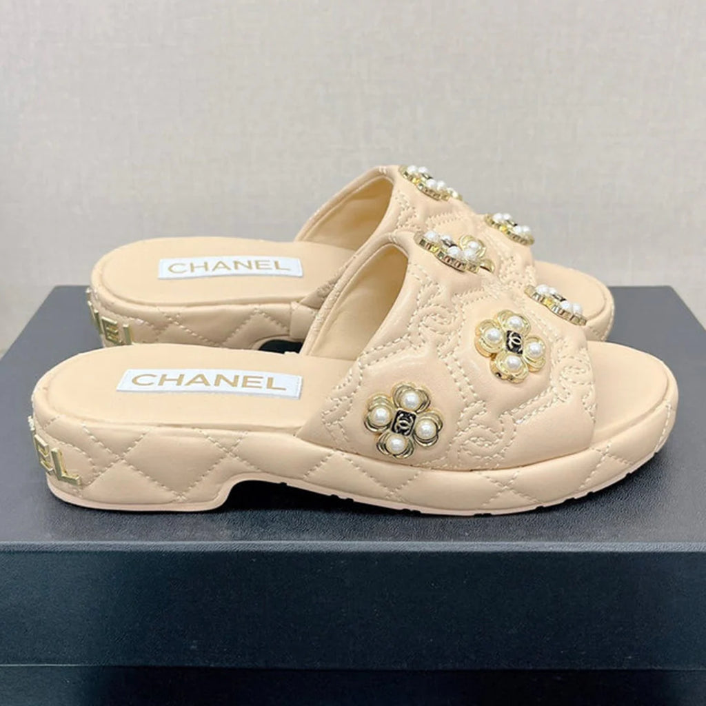 New Fashion Versatile Sandals 1024070120