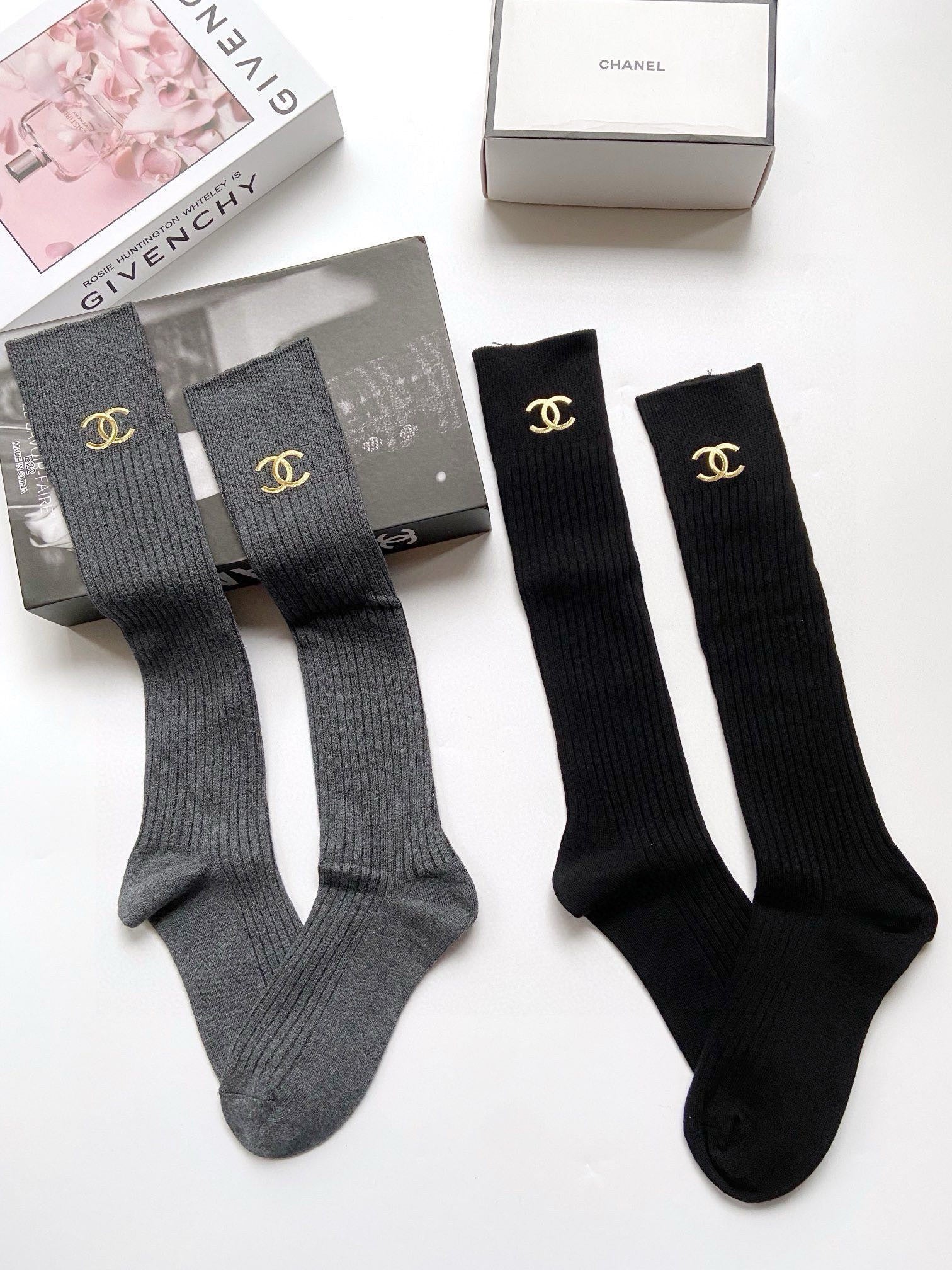 Classic double C letter logo pure cotton stockings calf socks 0724050906