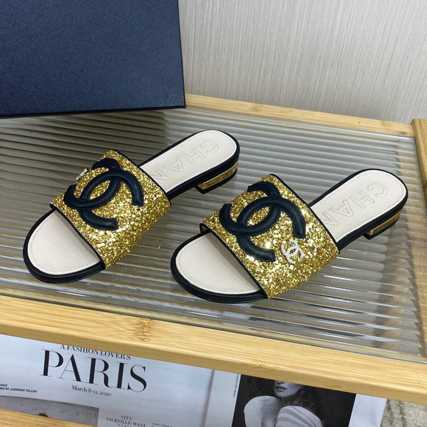 Luxurious new shoes sandals 1024052417