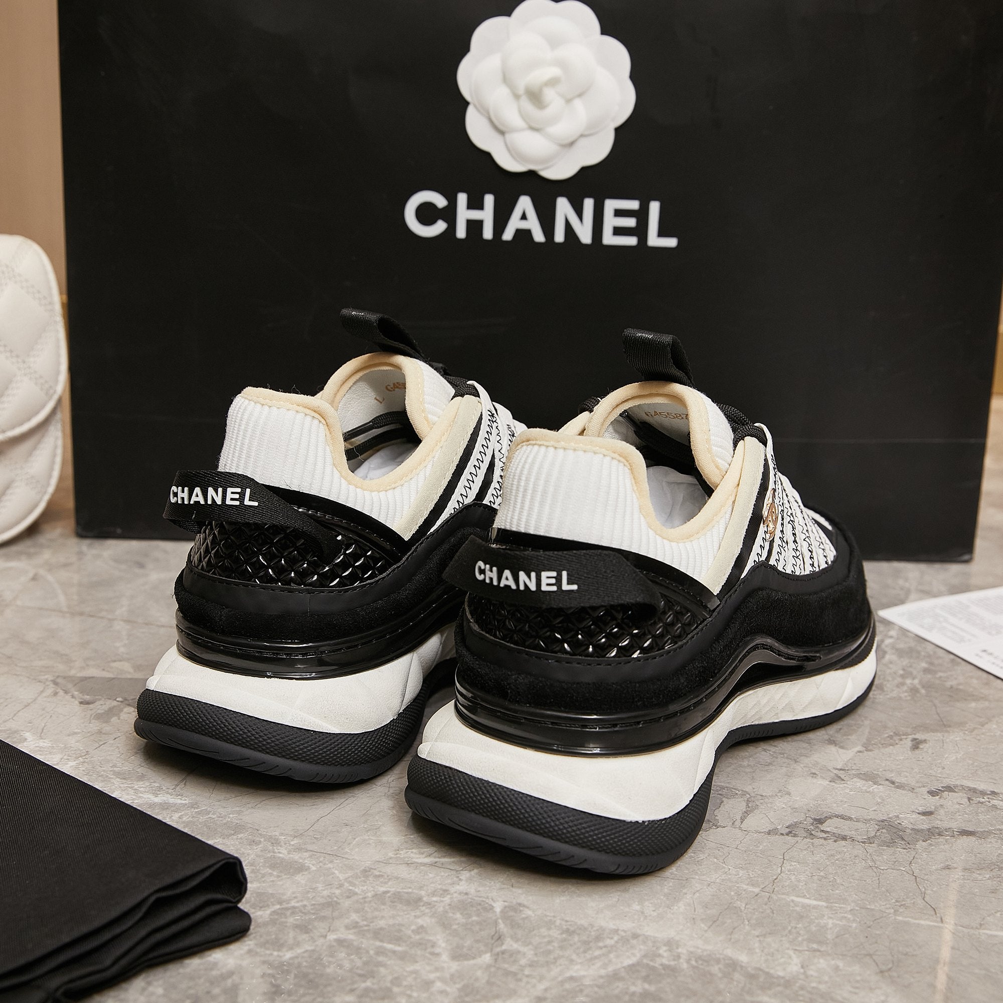 25ss new luxury fashion sports shoes 0725011401