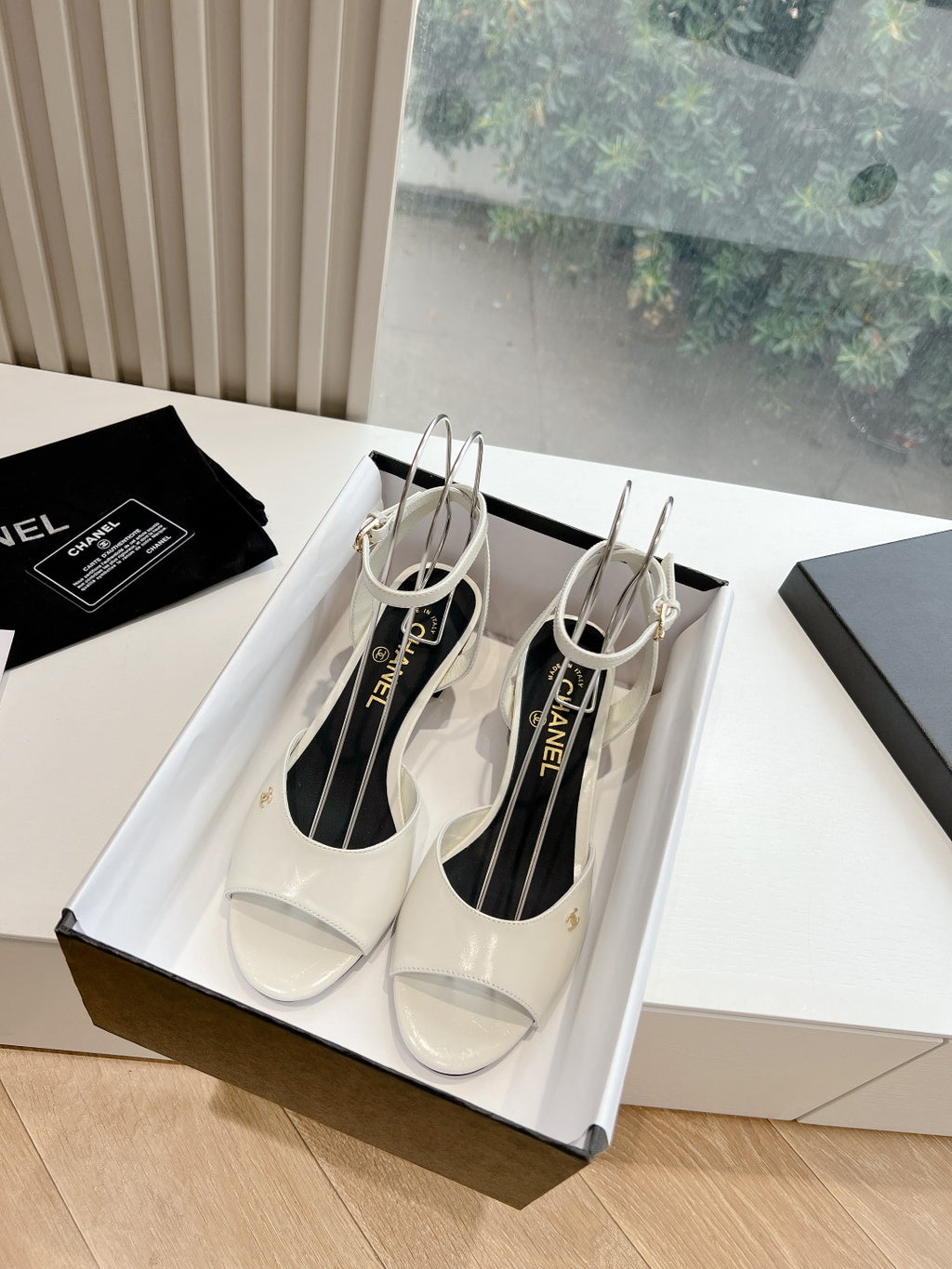 Chane1 top fashion classic low heel sandals 0724030824