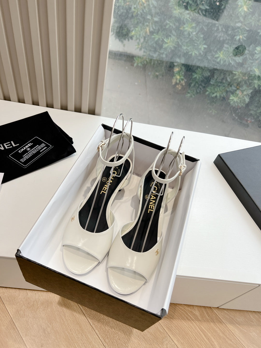 Chane1 top fashion classic low heel sandals 0724030824