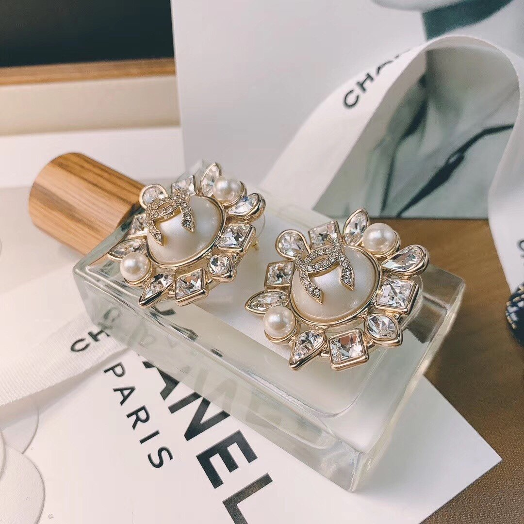Masonry Sun Flower Stud Earrings