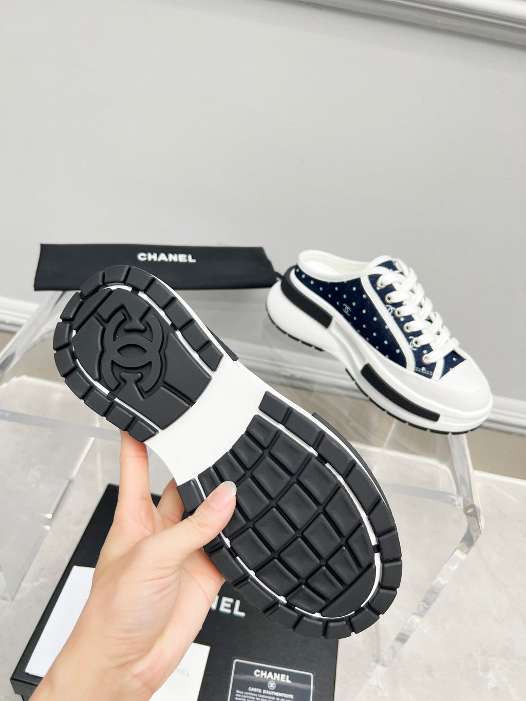 Glow in the dark starry canvas shoes XC0823082402