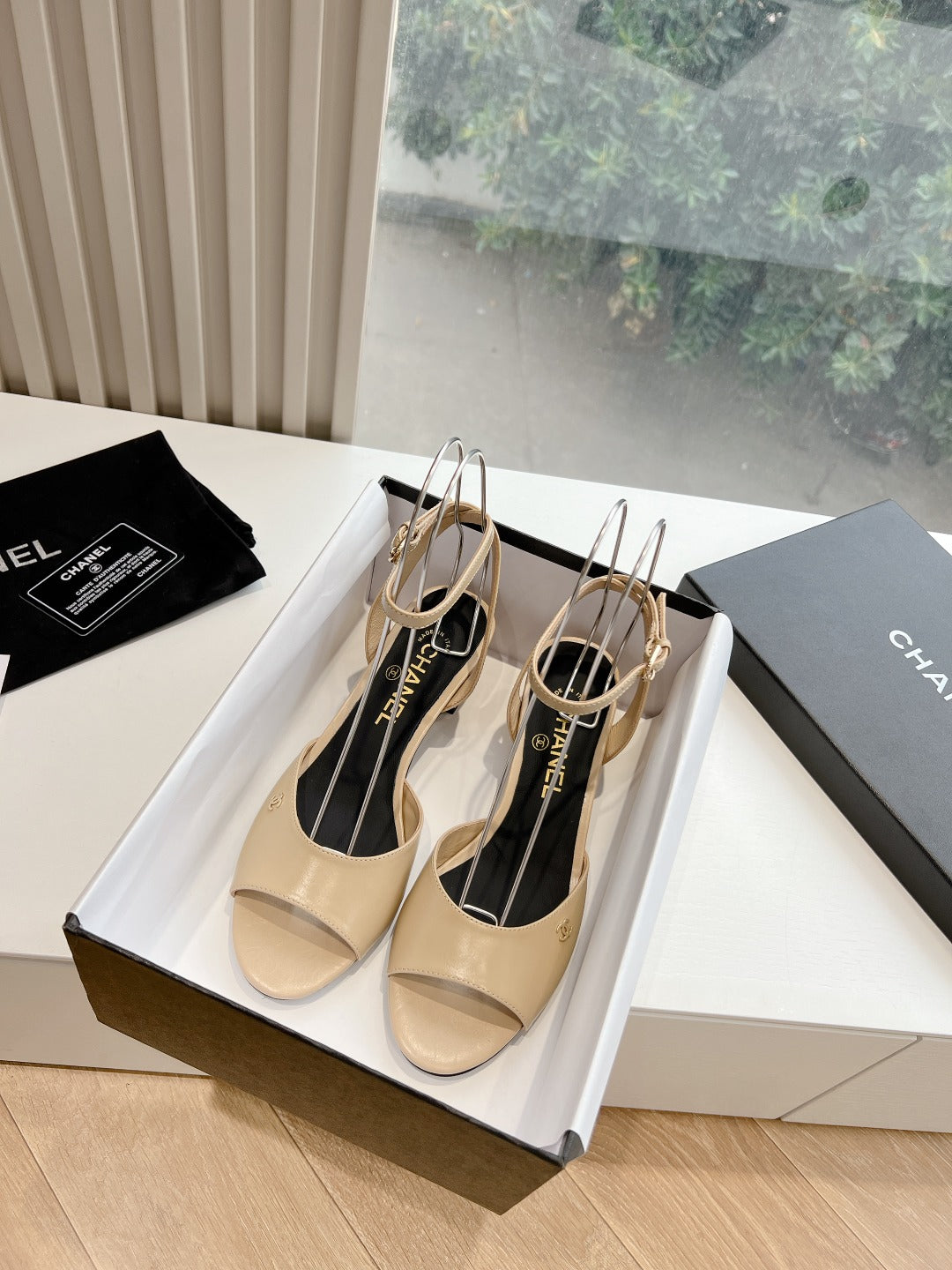 Chane1 top fashion classic low heel sandals 0724030824
