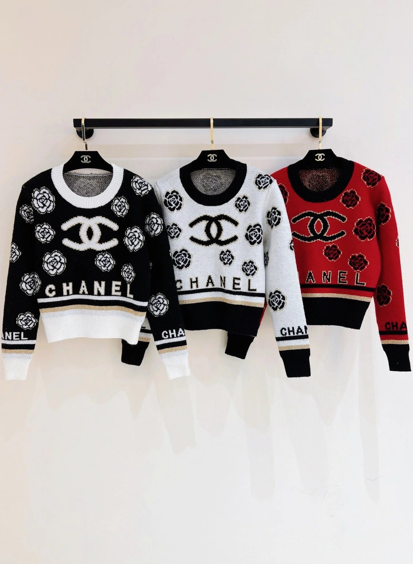 CHA New Camellia Pullover Sweater 0724012305