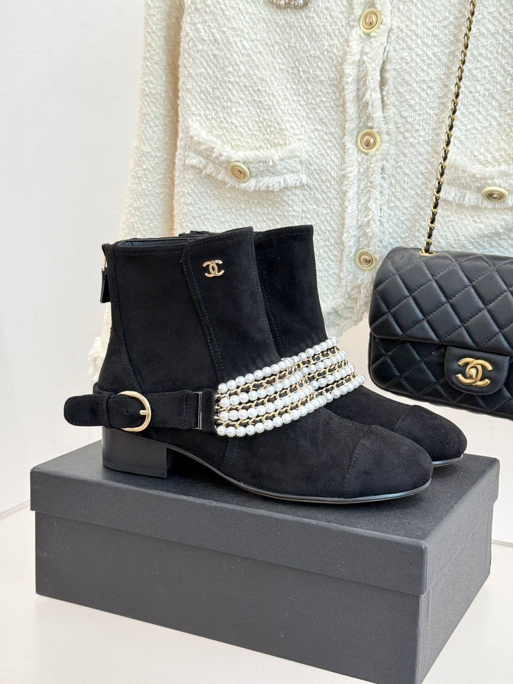 25ss new fashionable pearl chain ankle boots 0725090810