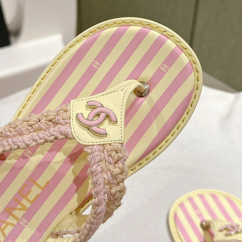 New fashionable and versatile women's sandals 1024071601