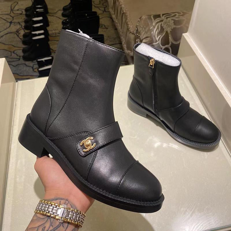 Fashion classic versatile women's boots 1023120418