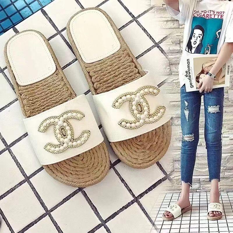 Fashionable Thick Bottom Outer Wear Four Seasons Household Non-Slip Sandals 1024071127