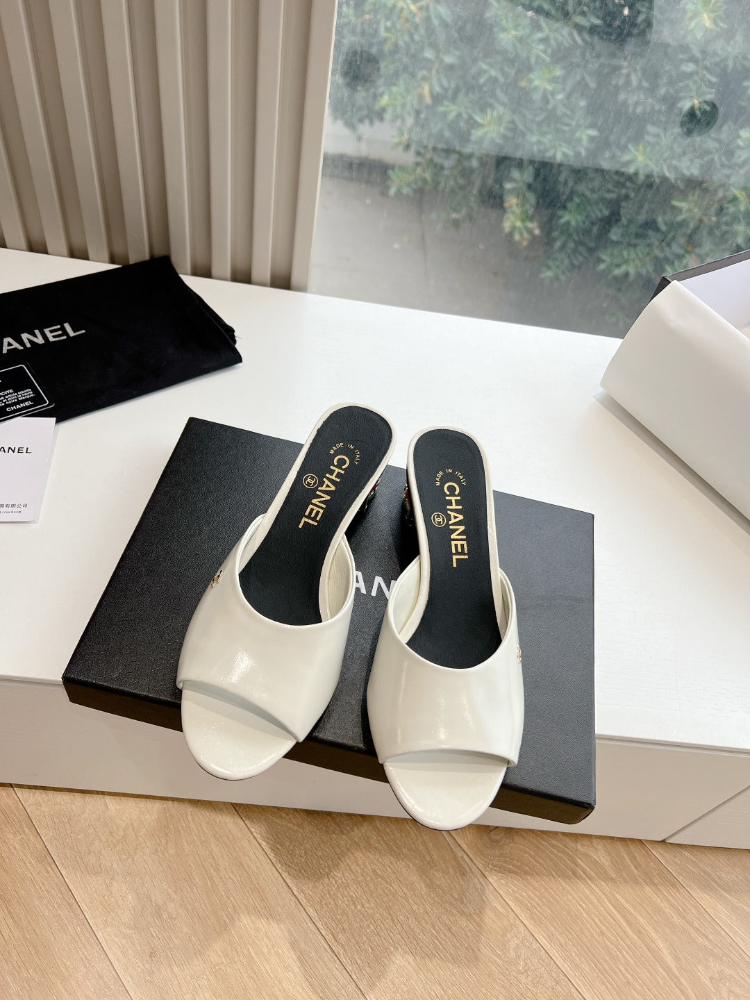 Chane1 top fashion classic short heel slippers 0724030822