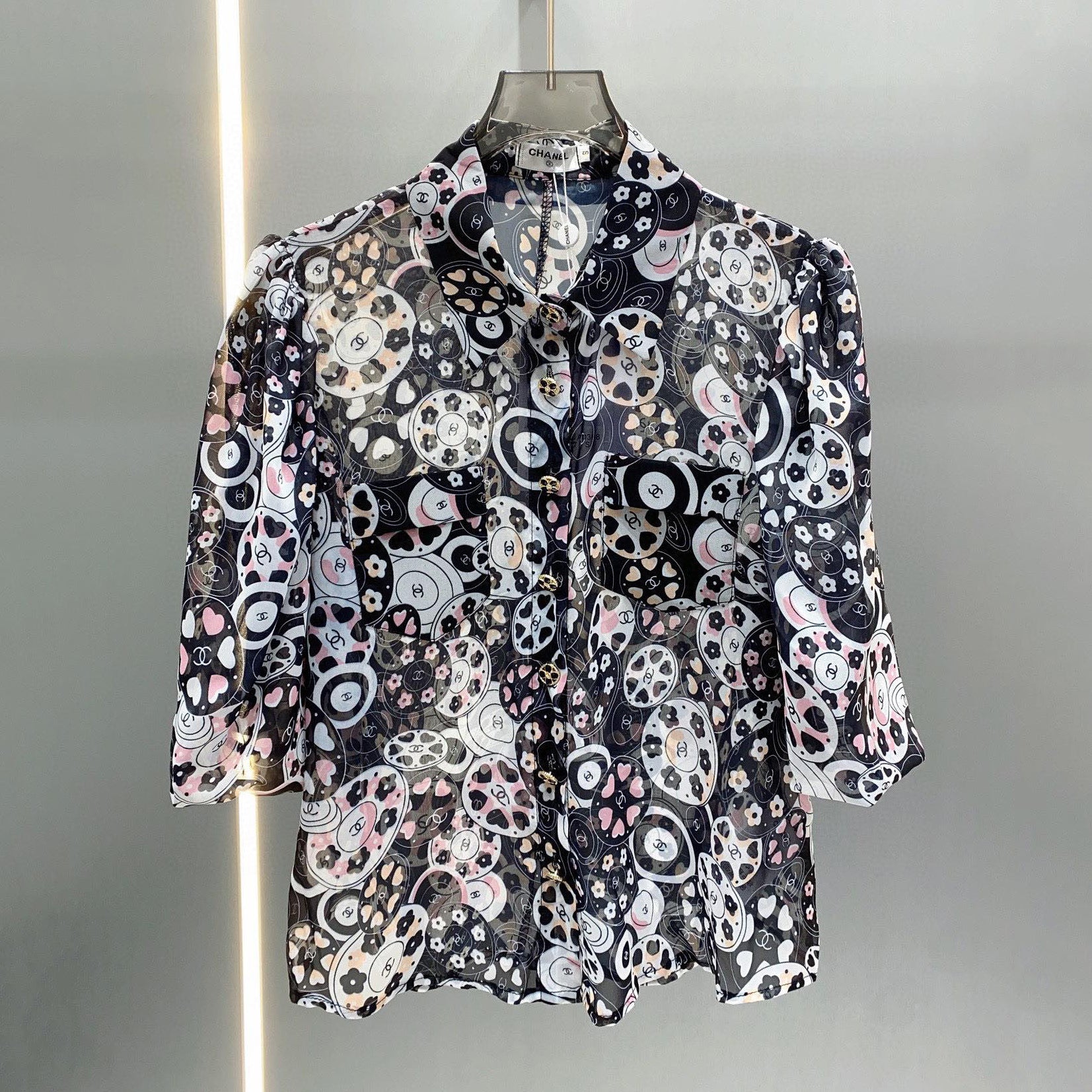24 Printed shirt suit and skirt 1824042901