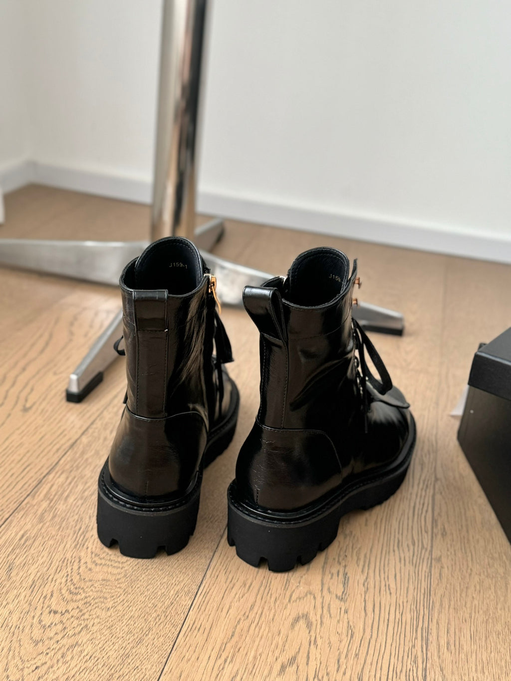 fashion 24B new schoolbag buckle short boots 0724102319