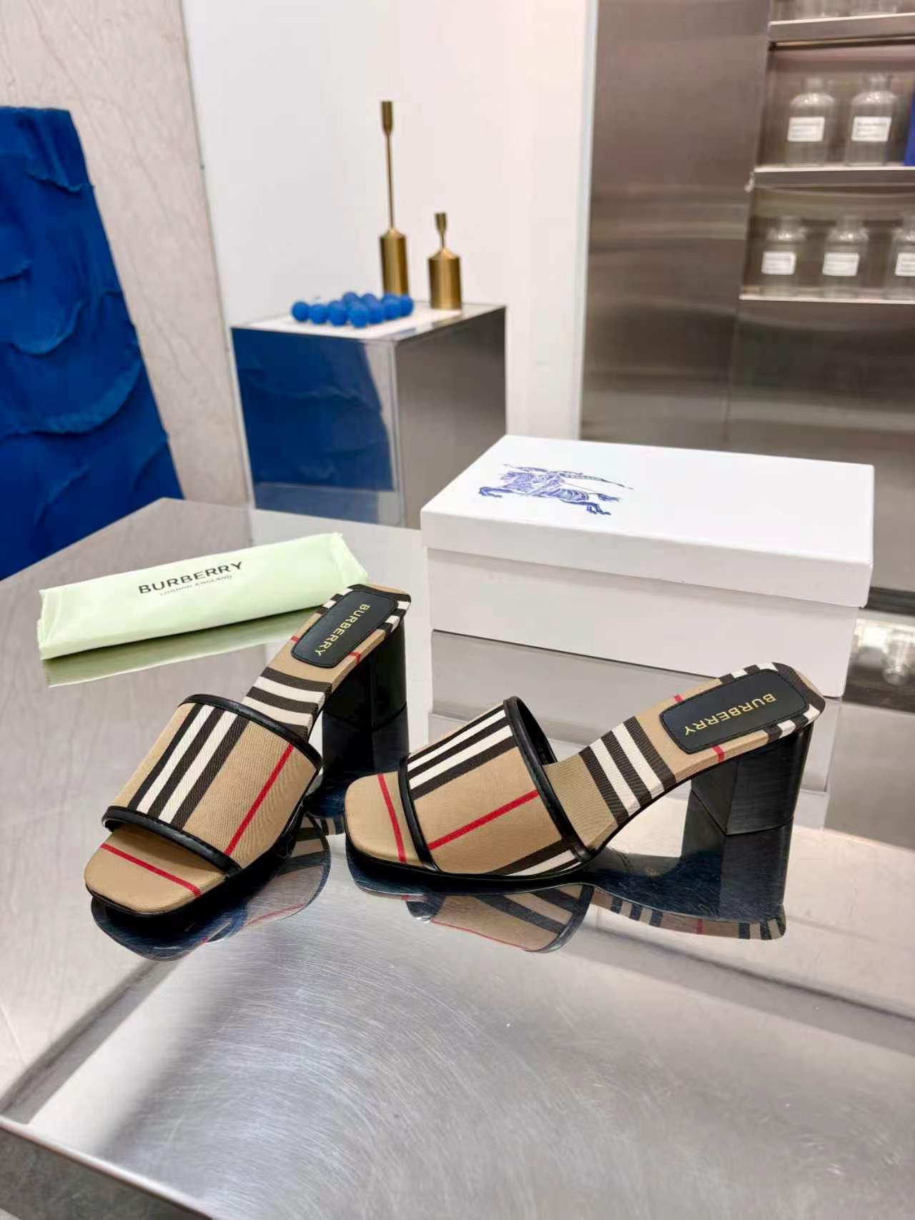 BBR Fashion Striped Slippers 0726051906