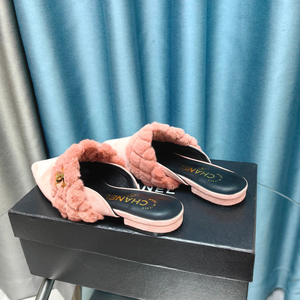 Fashion Pointed Toe Plush Slippers 0725021002