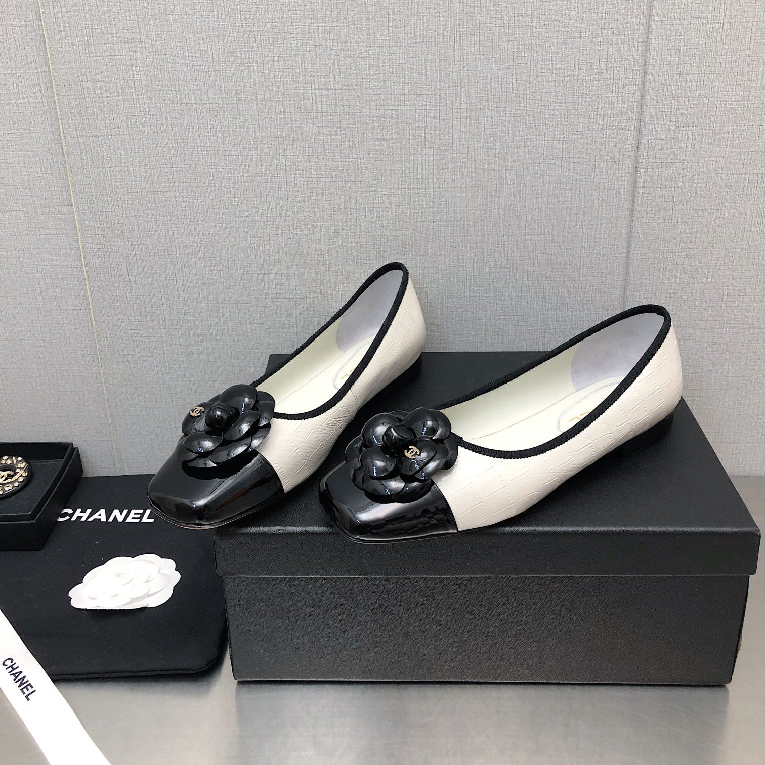 -flat slip-on sandals XC07062910