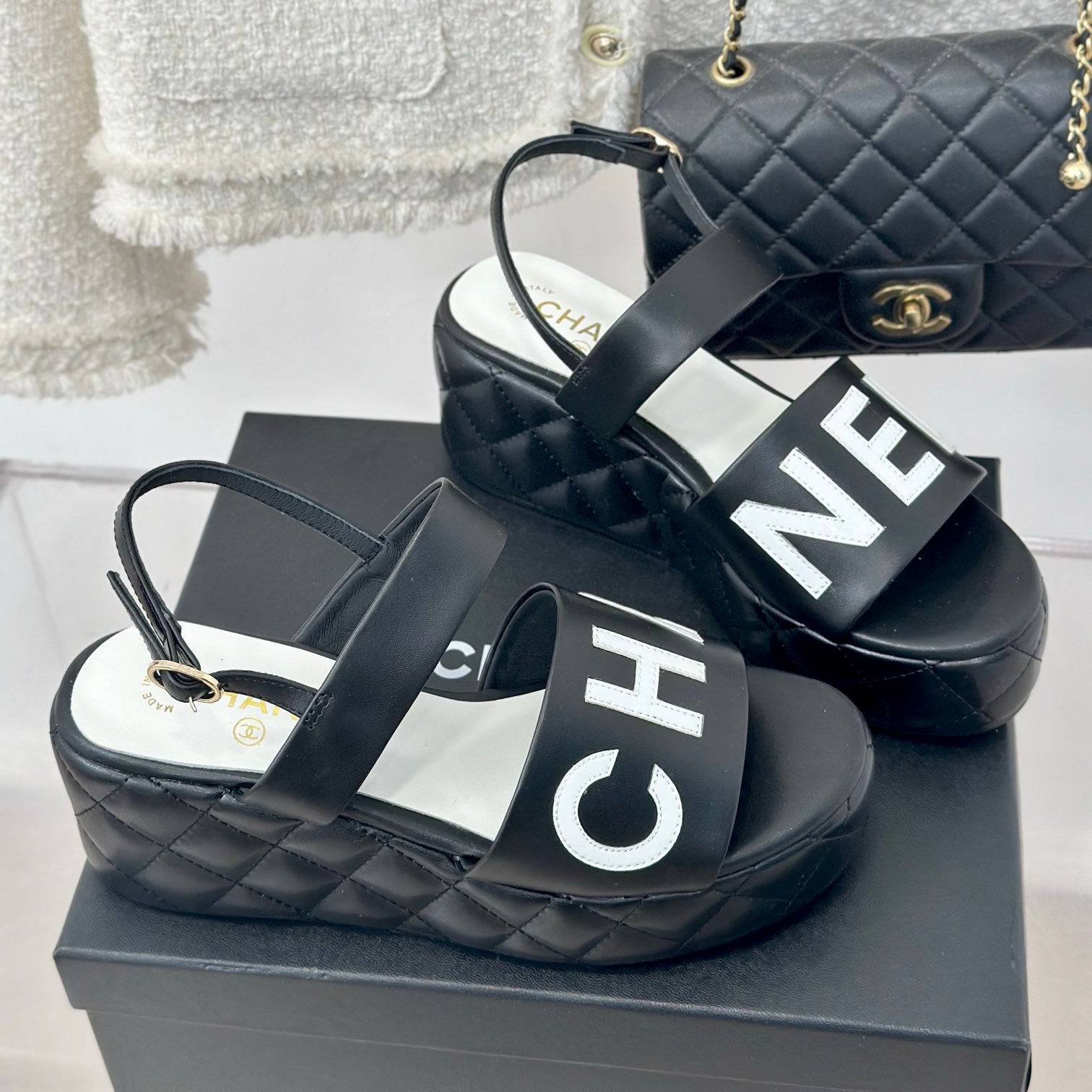 rhombus platform sandals 0724050602