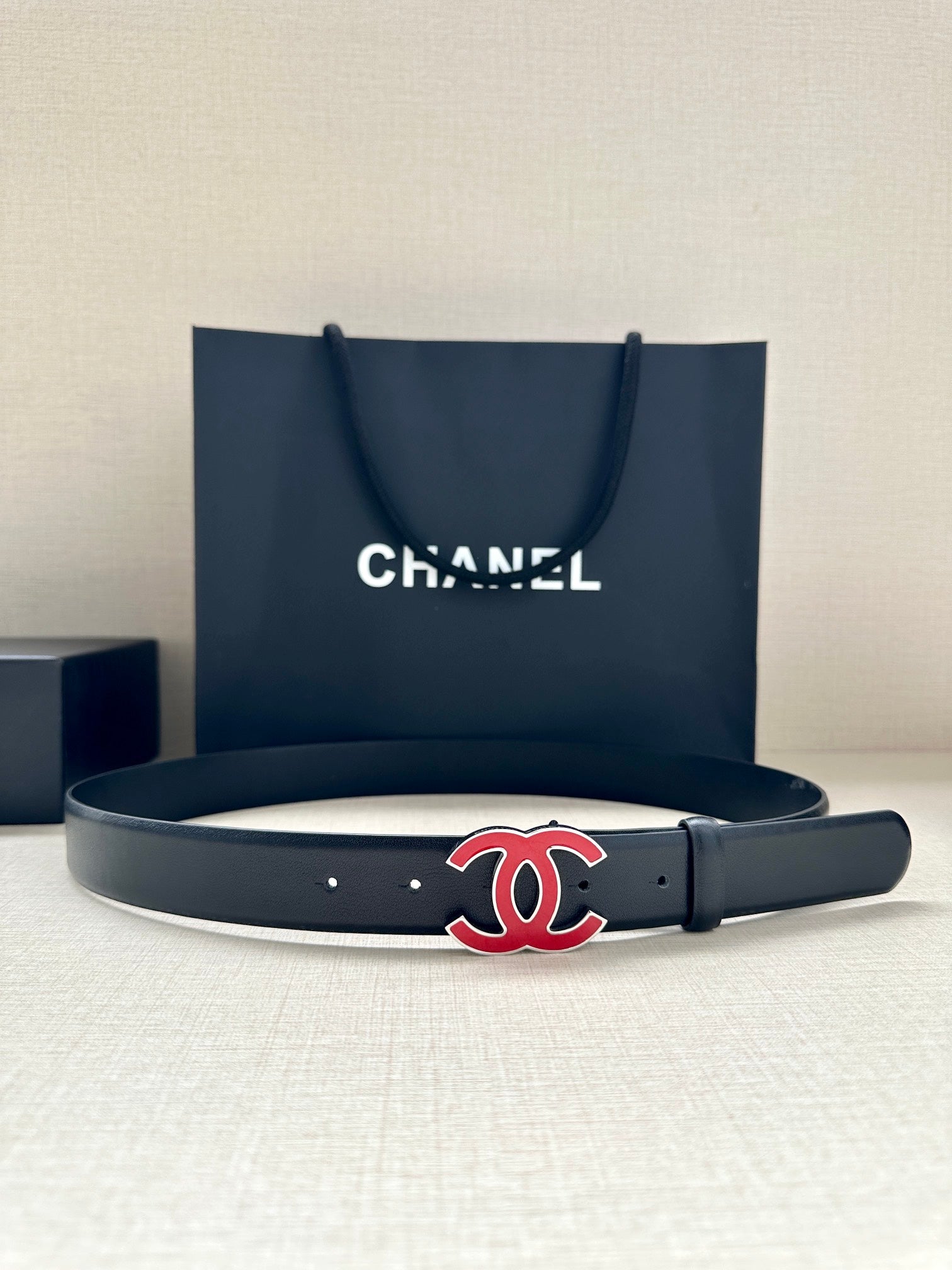Fashionable women's leather classic belt 0724102302