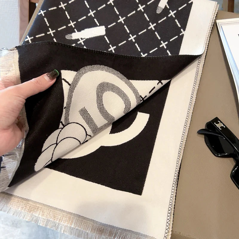 Fashion and versatile cashmere scarf 1024093004