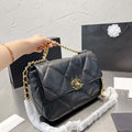 Handbag  With Three-Metals Chain
