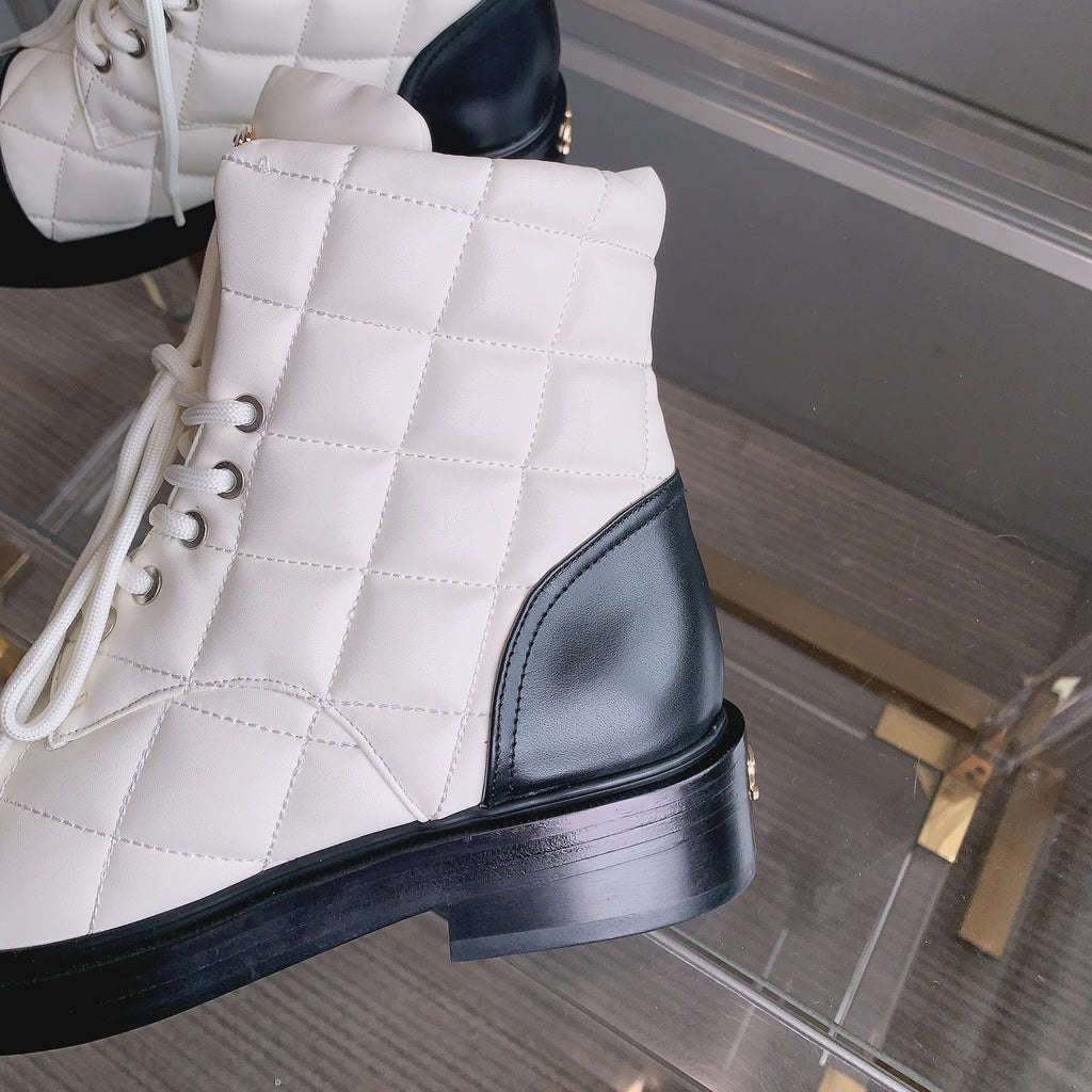 Classic and versatile rhombus short boots 1824061005