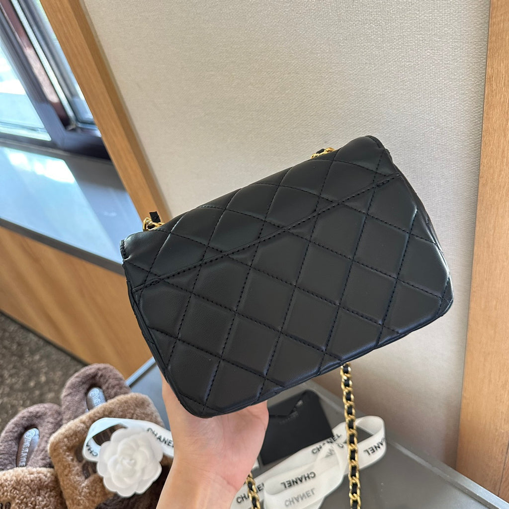 New big logo diamond square fat bag 0724082603
