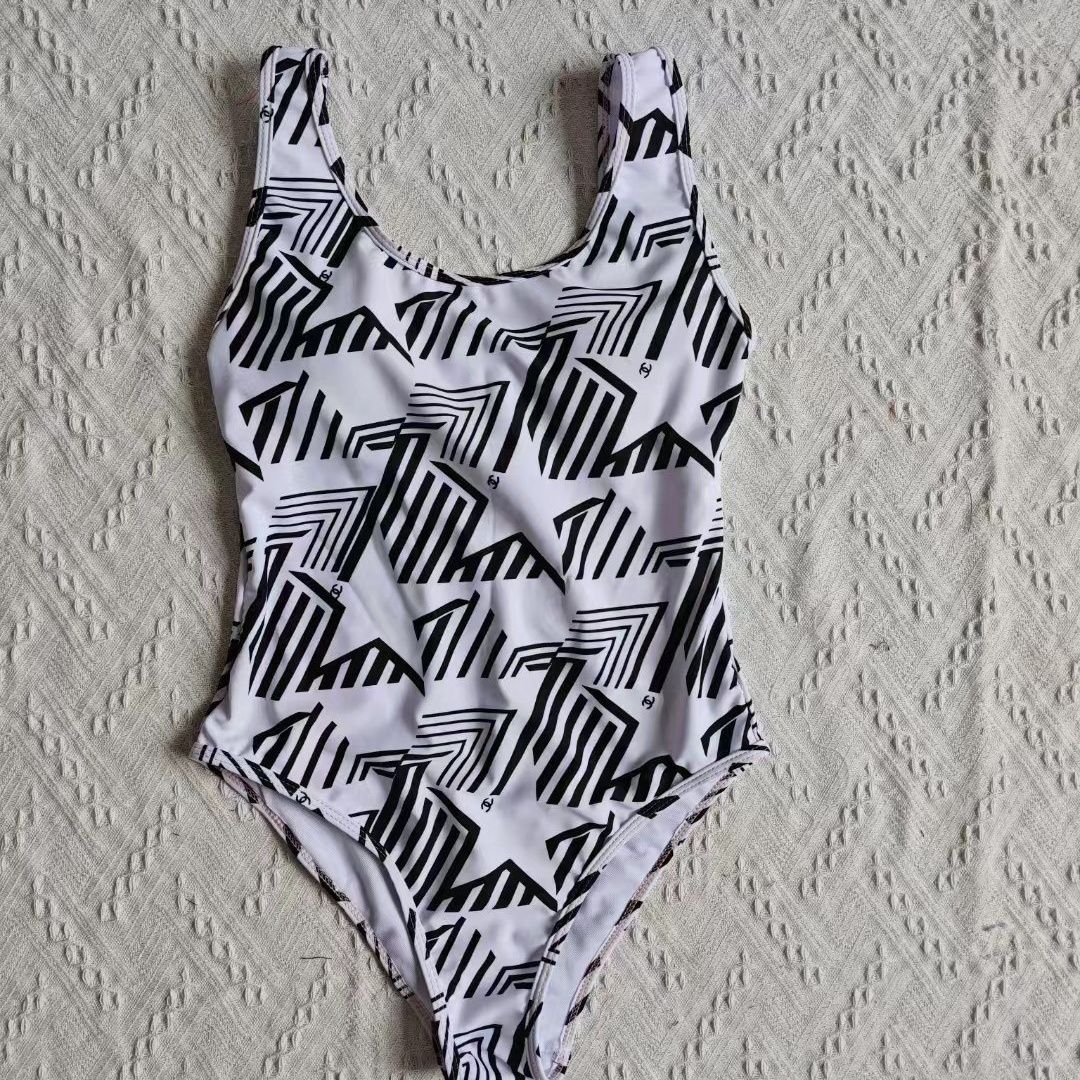 Fashion new swimsuit PD1023072114