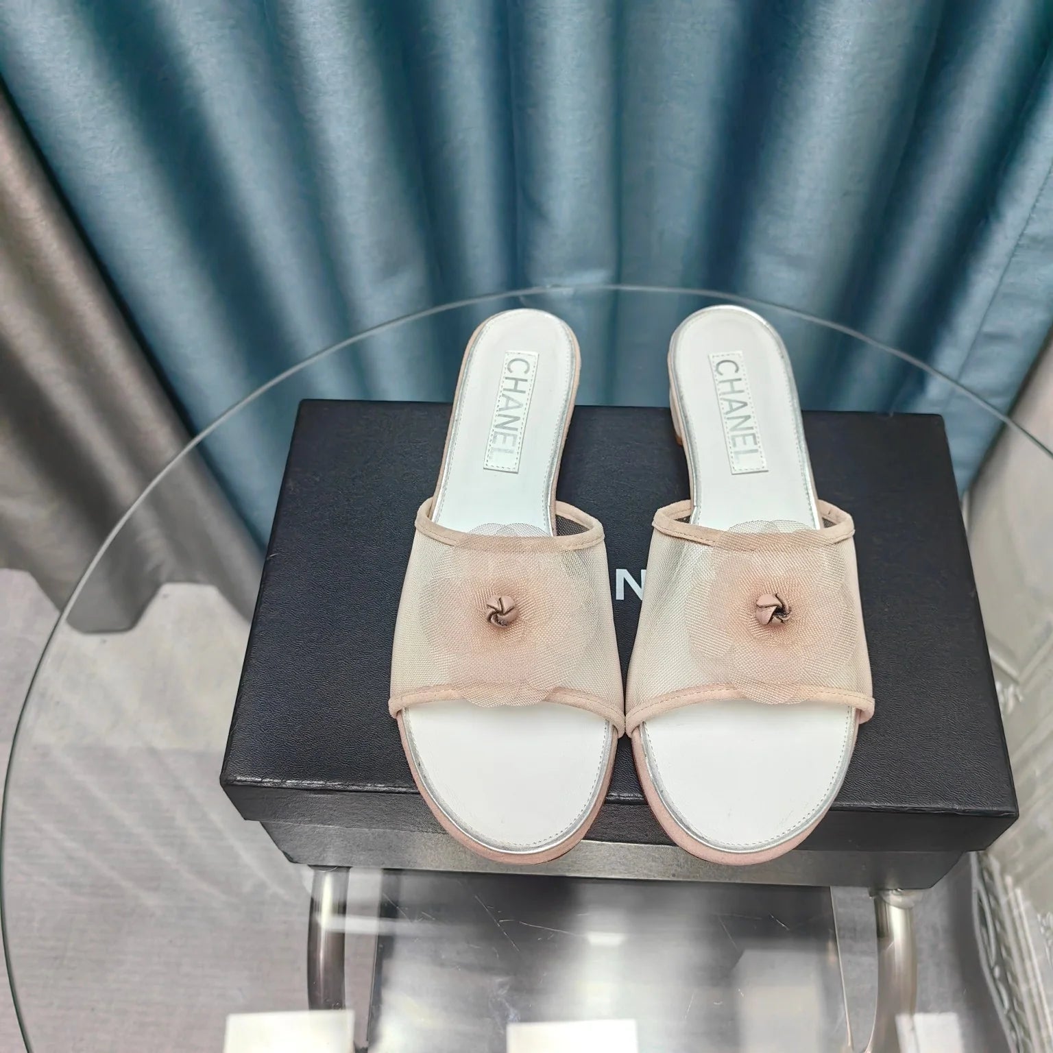 Luxury classic versatile sandals and slippers 1024062507