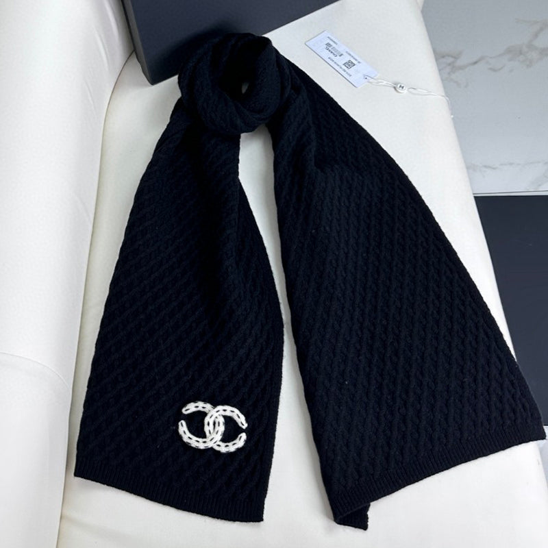 Classic and fashion cashmere knitted long scarf XC1023111605