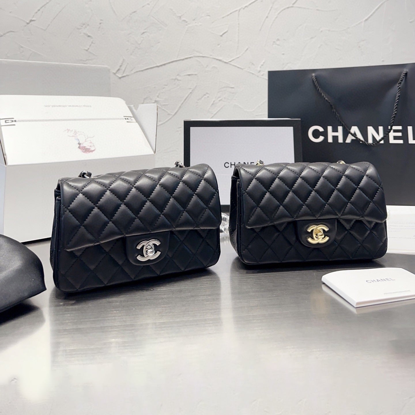 Stylish Classic CF Chain Bag XC1823081701