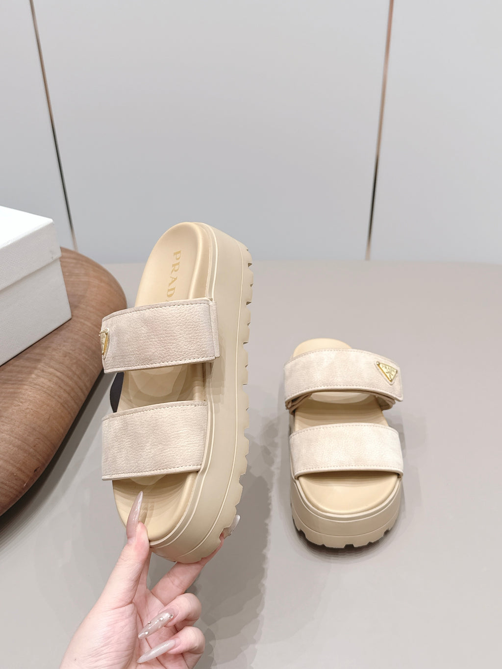 Women's fashionable casual sandals 0726051905