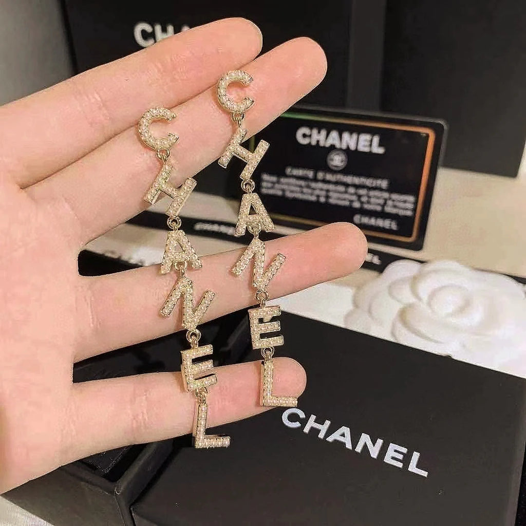 New tassel letter pearl earrings 1024032503