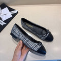 Classic comfortable flats 1824032302