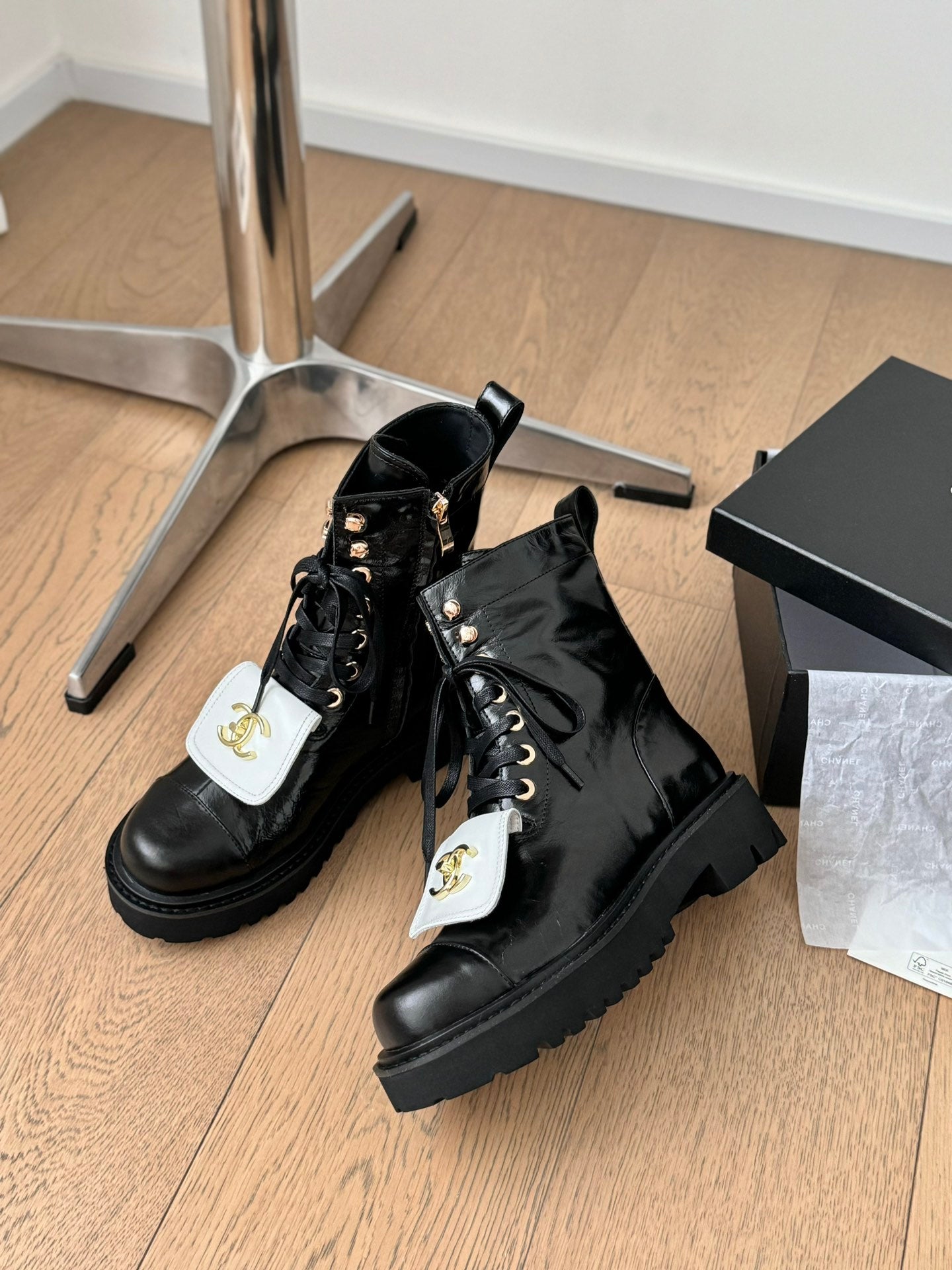 fashion 24B new schoolbag buckle short boots 0724102319