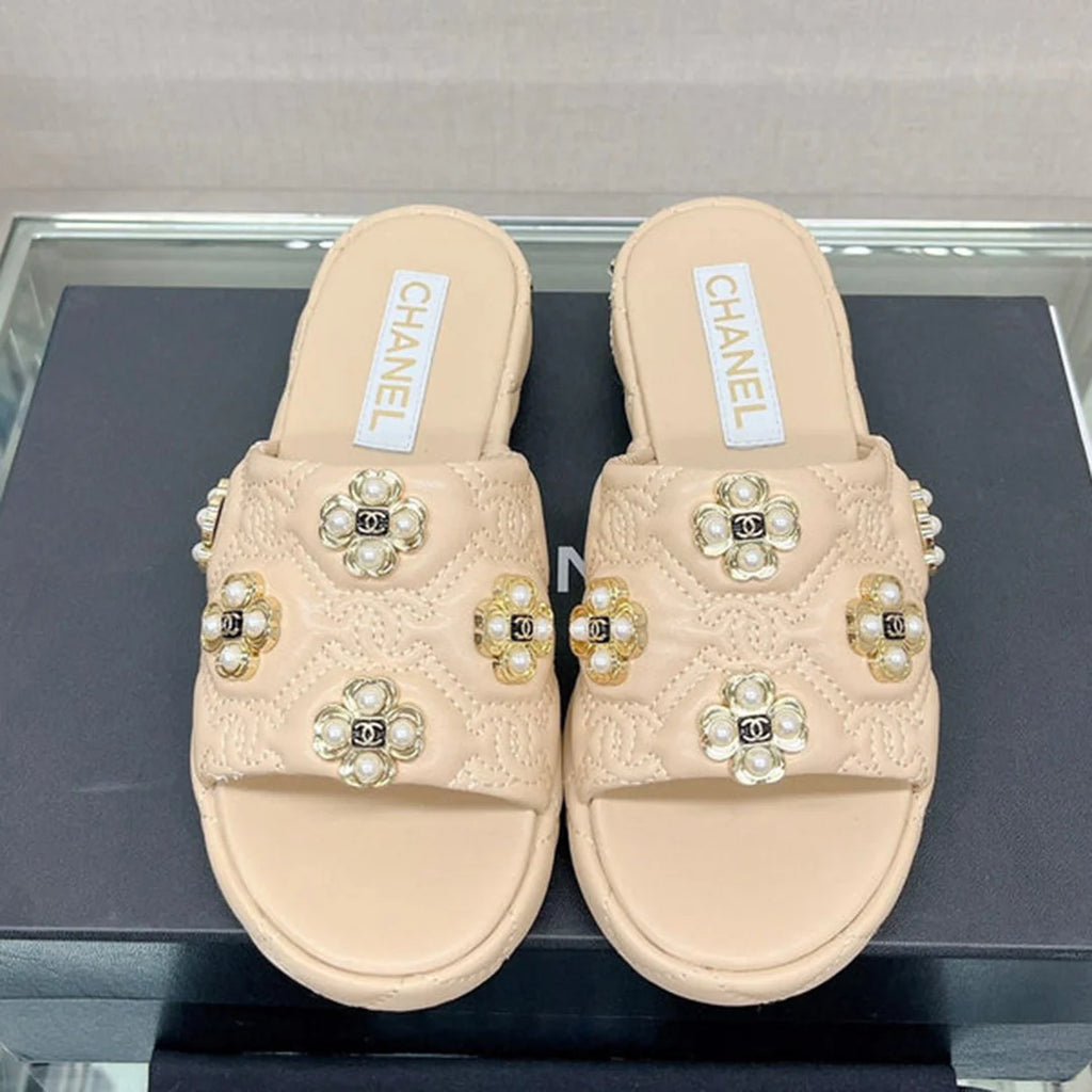 New Fashion Versatile Sandals 1024070120