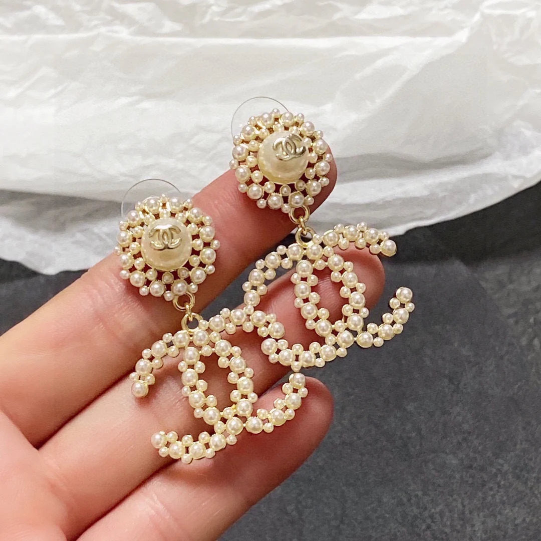 Fashion and versatile earrings 1024071902