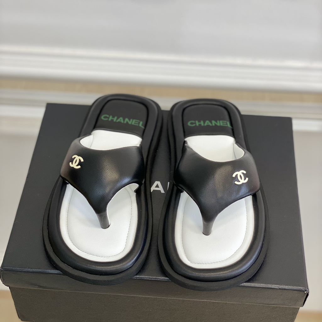 4 color C new flip flops XC07051204
