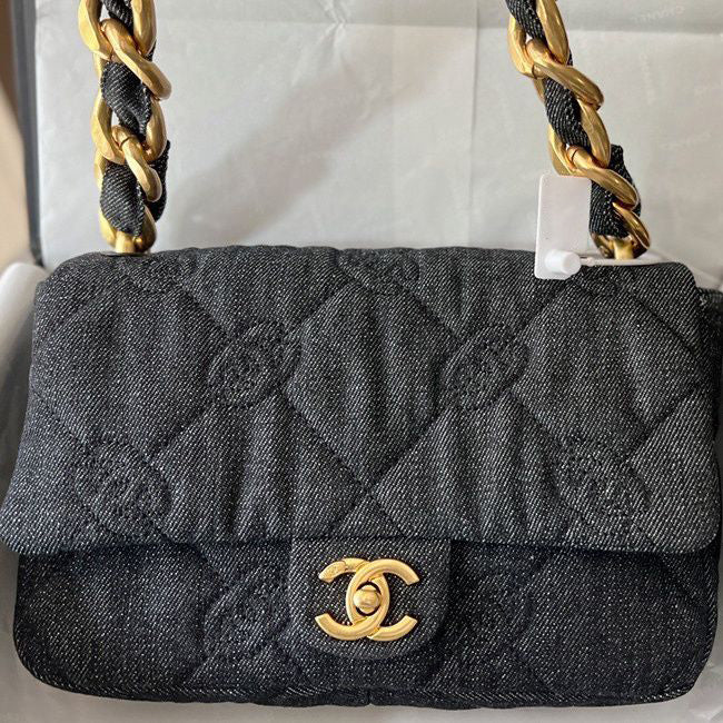 New trendy and fashionable women's bags PD10042808